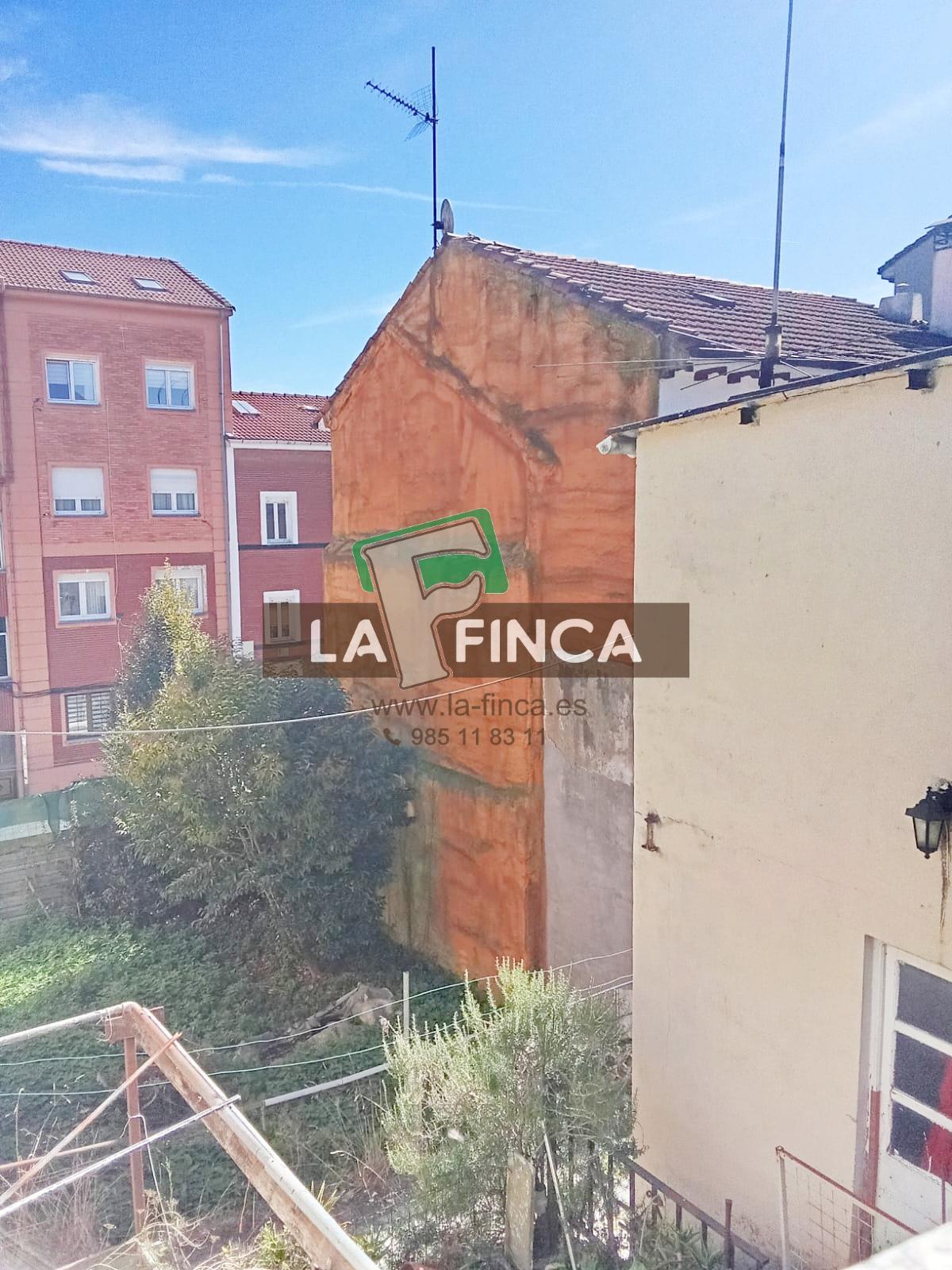 Venta de terreno en Oviedo