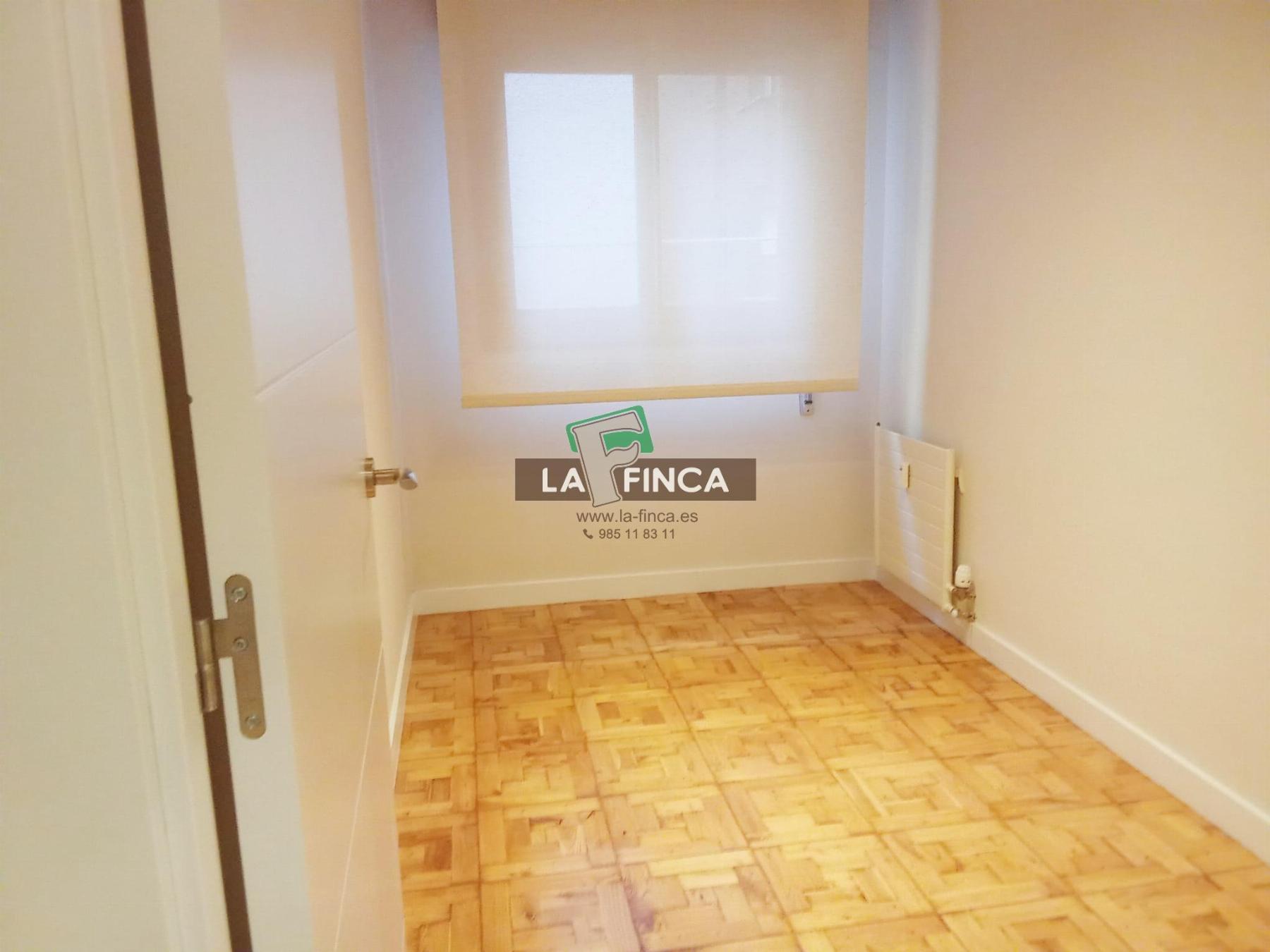 Venta de piso en Oviedo
