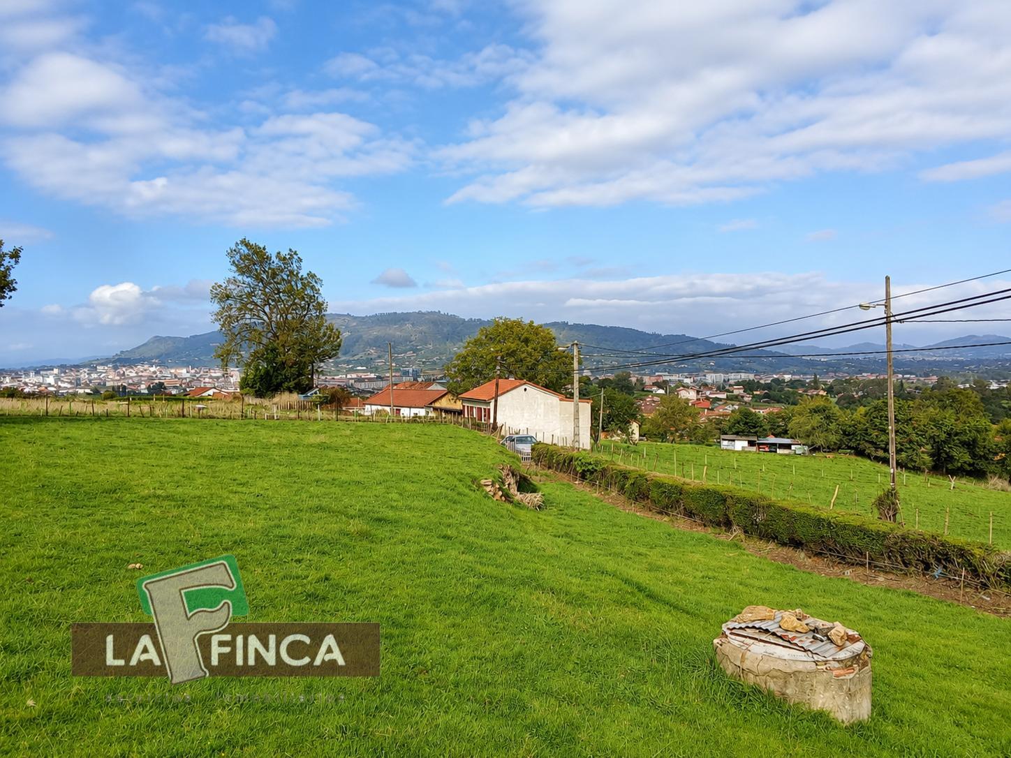 Venta de terreno en Oviedo