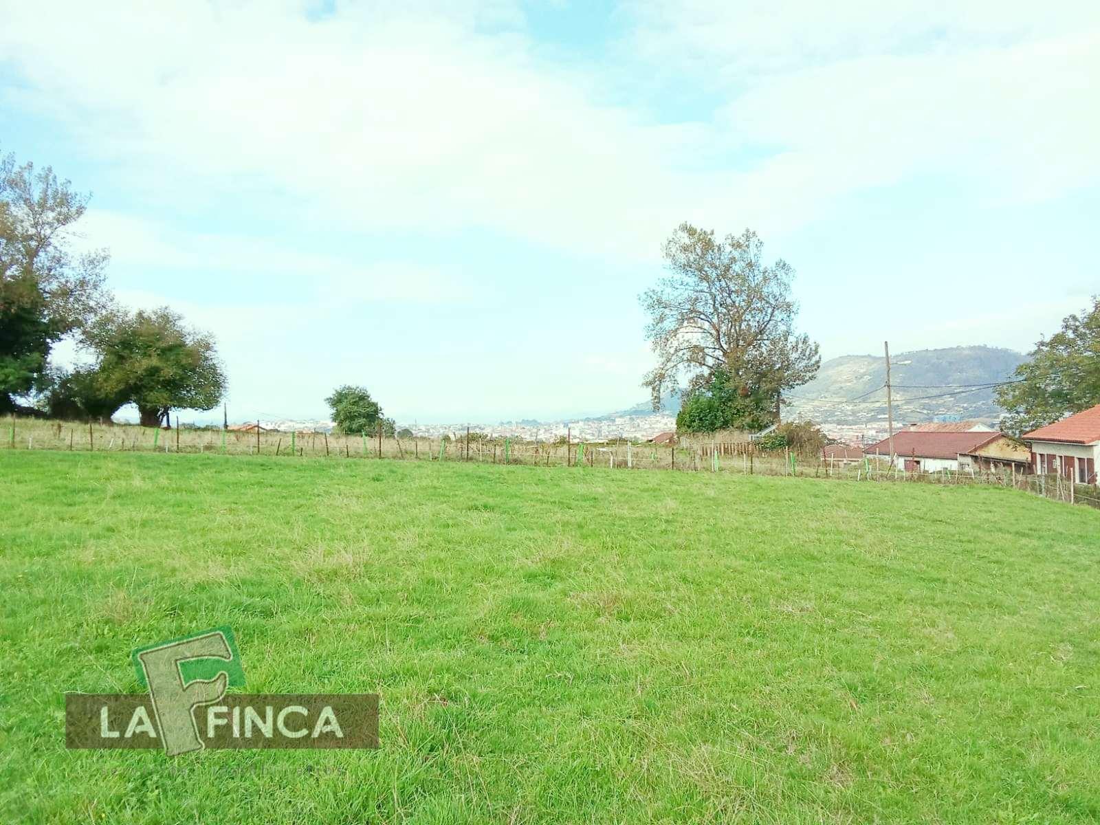 Venta de terreno en Oviedo