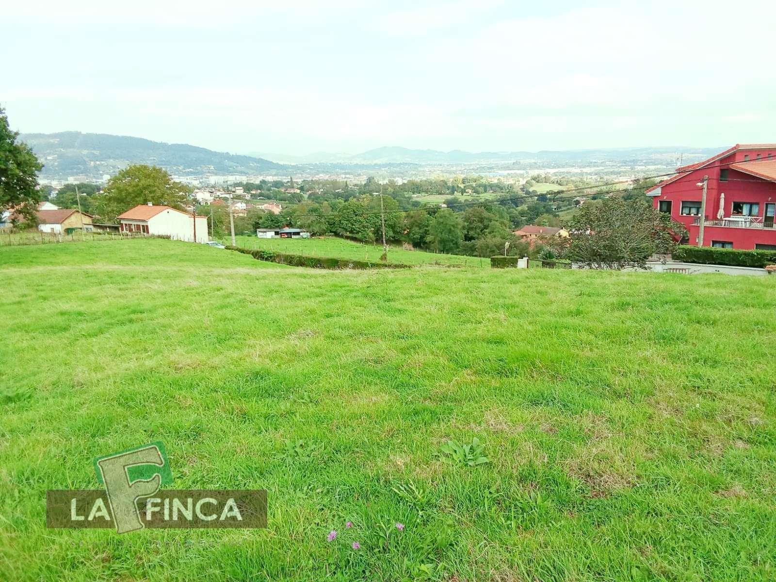 Venta de terreno en Oviedo