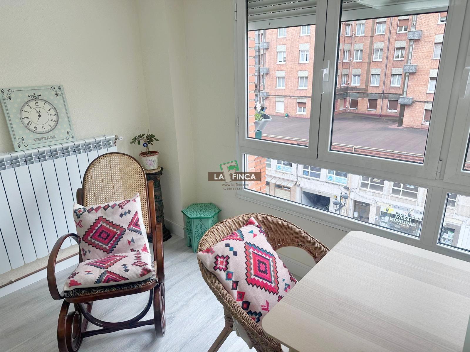 For sale of flat in Oviedo