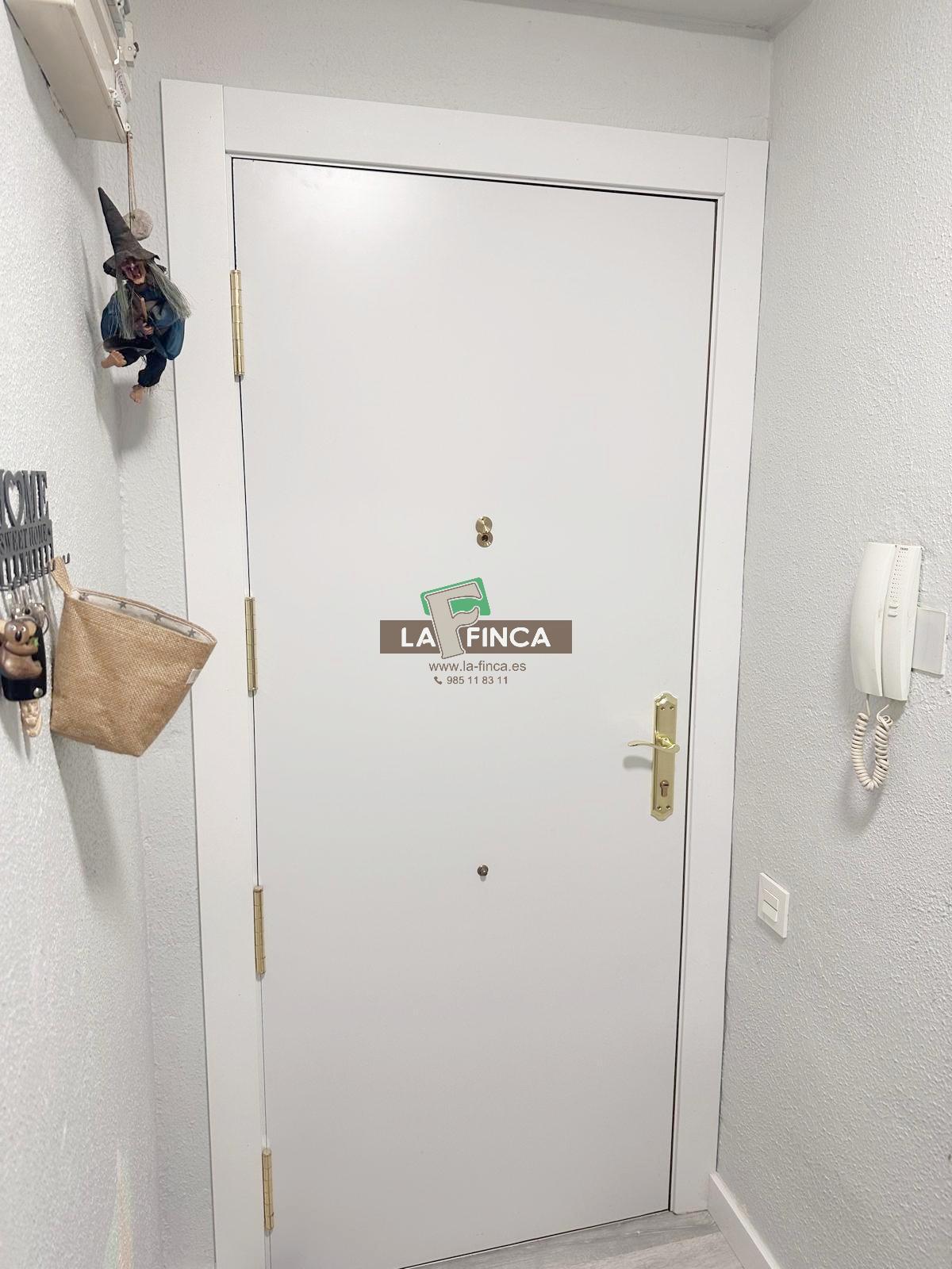 For sale of flat in Oviedo