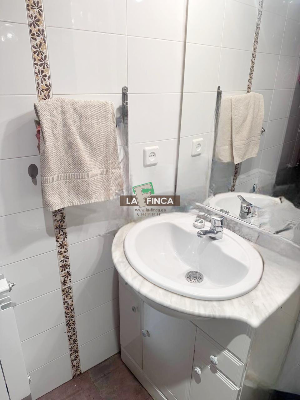 For sale of flat in Oviedo