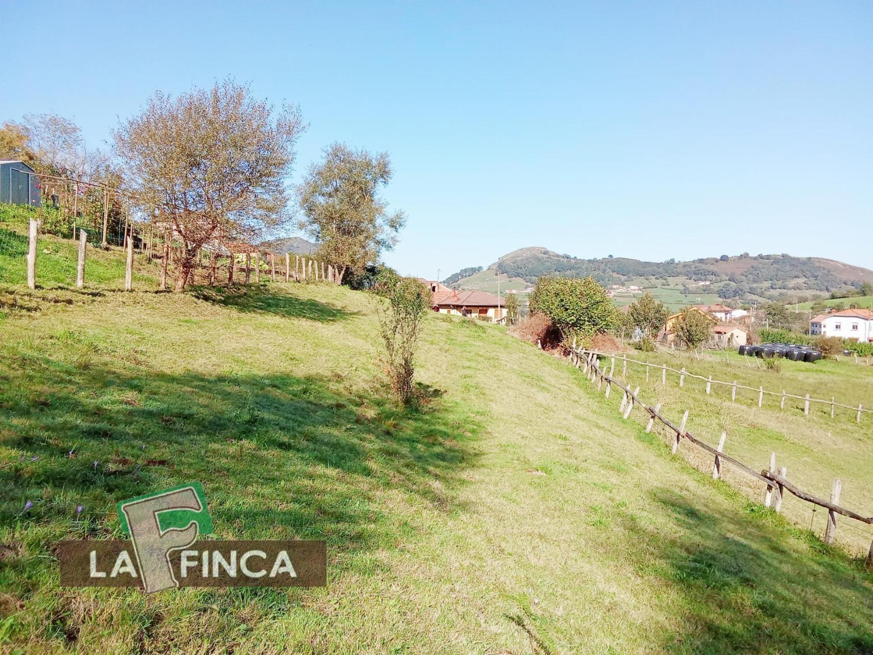 Venta de terreno en Morcín