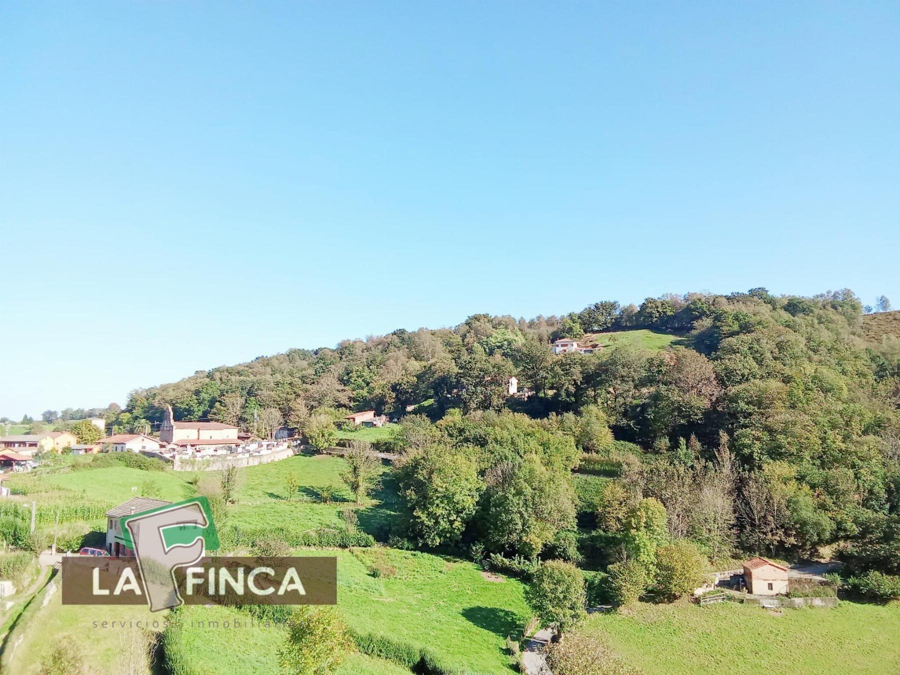 Venta de terreno en Morcín