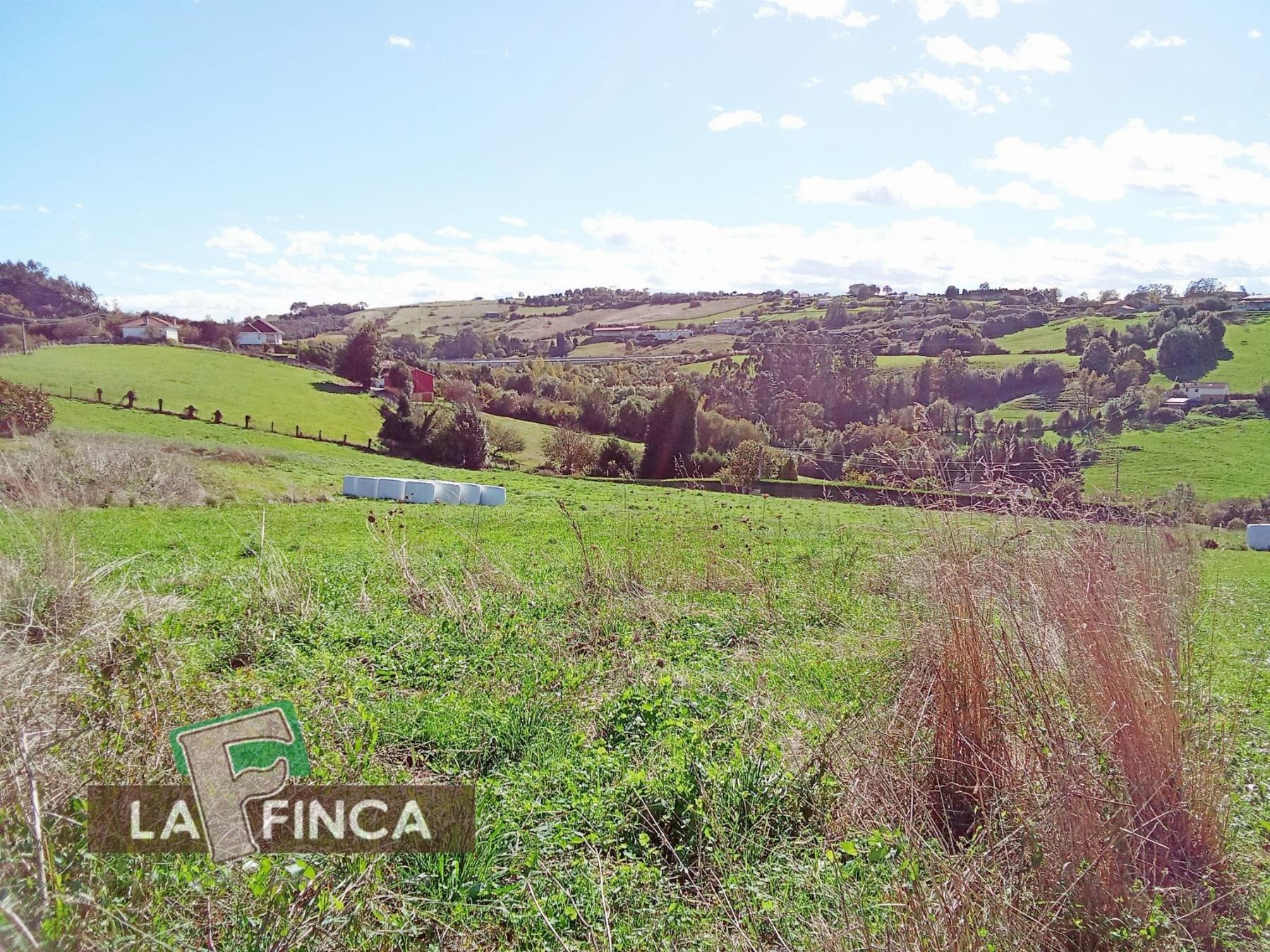 Venta de terreno en Llanera