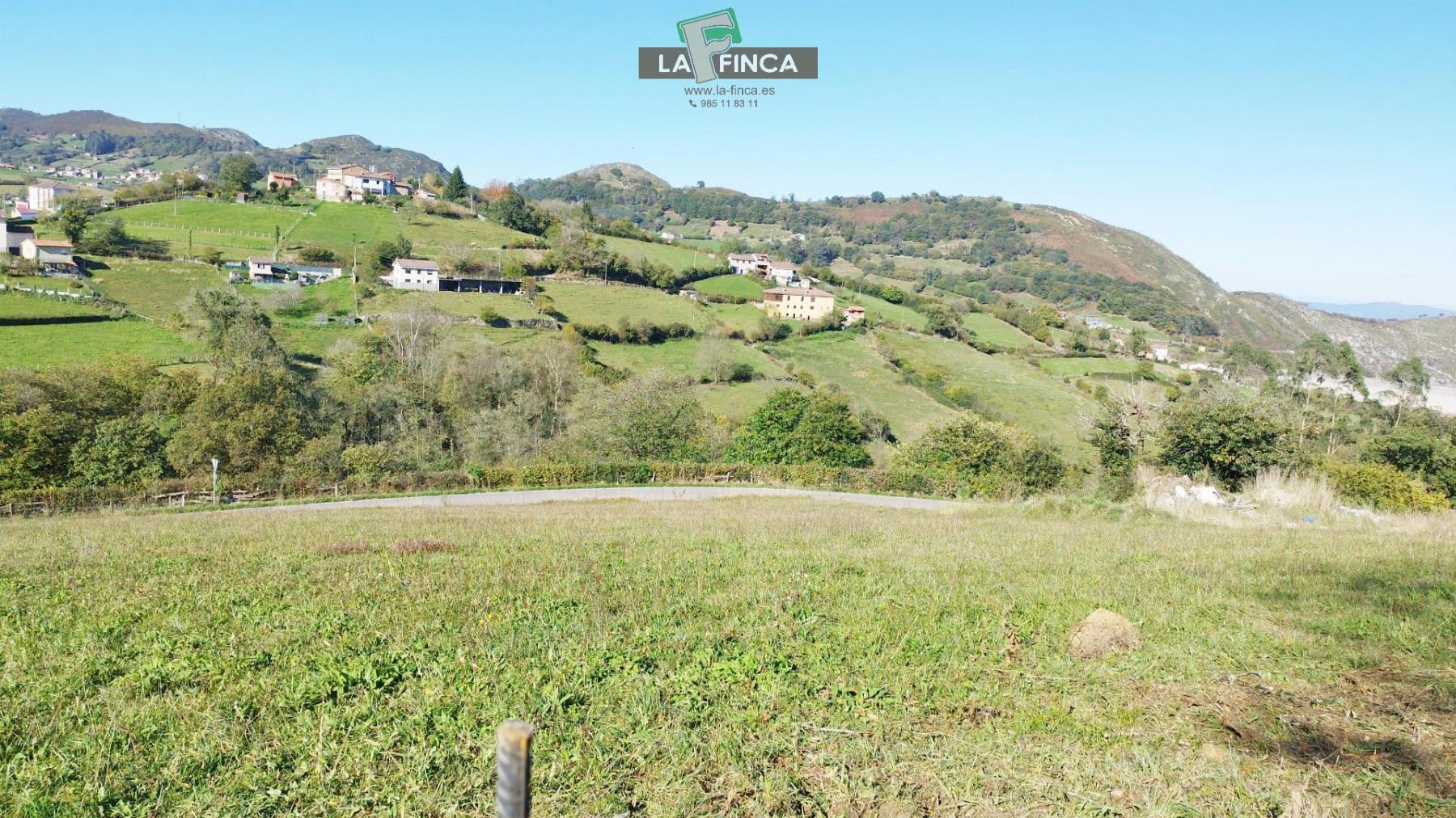 Venta de terreno en Morcín