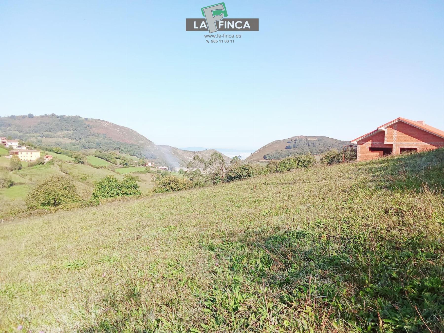 Venta de terreno en Morcín