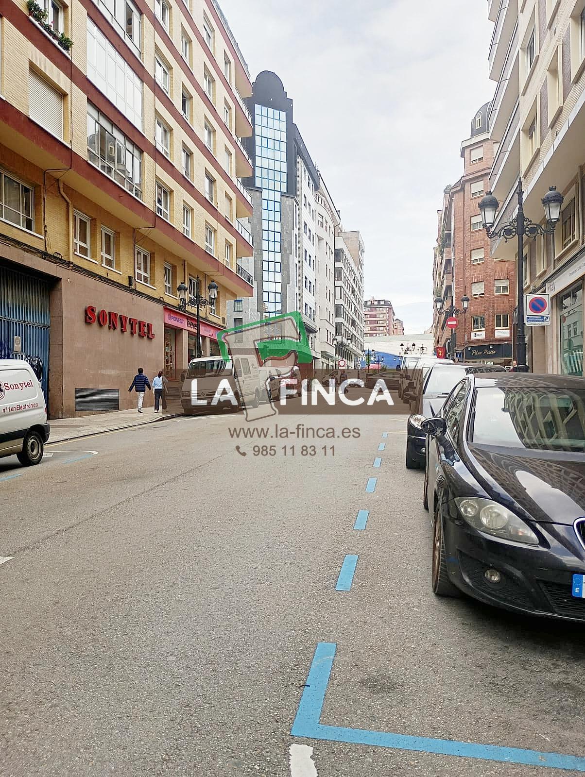 For sale of garage in Oviedo