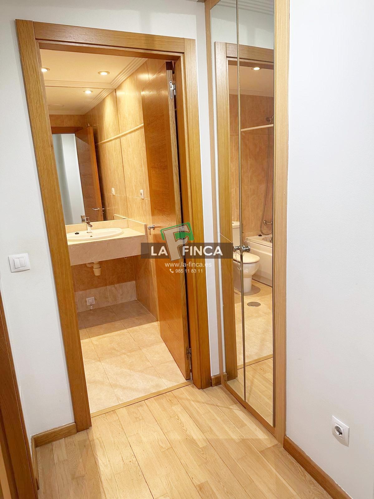 For sale of flat in Oviedo