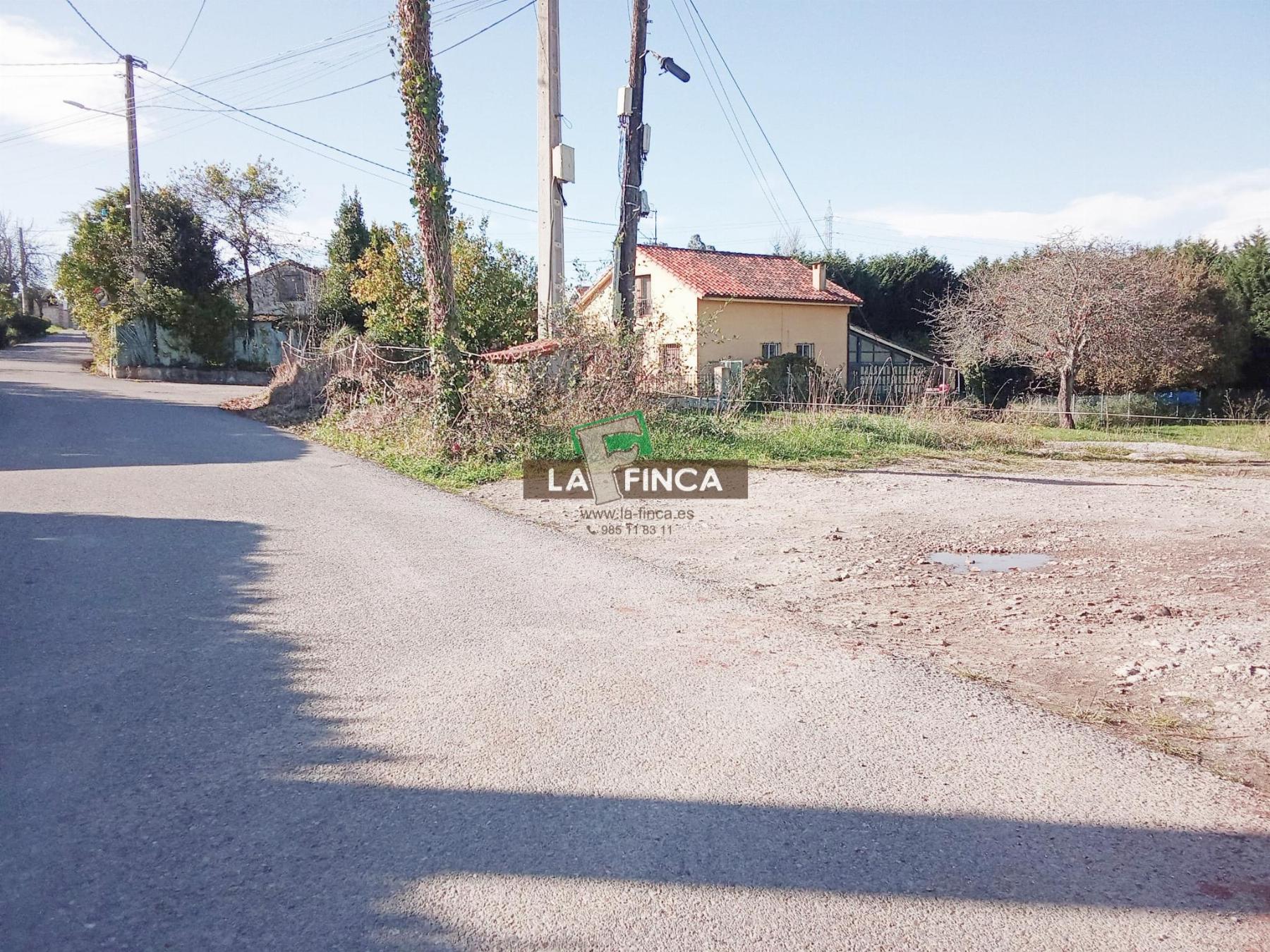 For sale of land in Corvera
