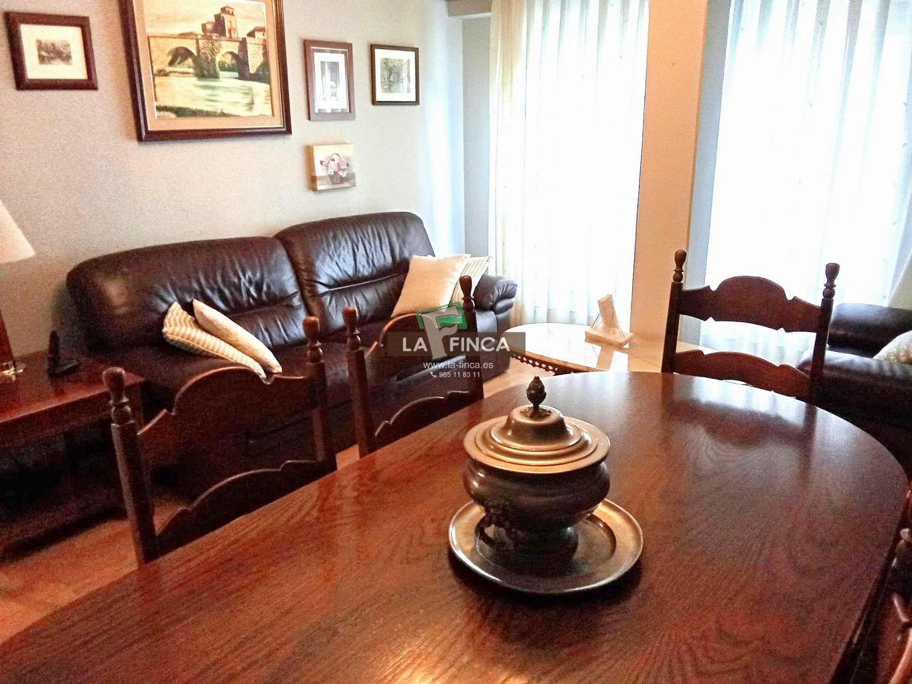 For rent of flat in Oviedo