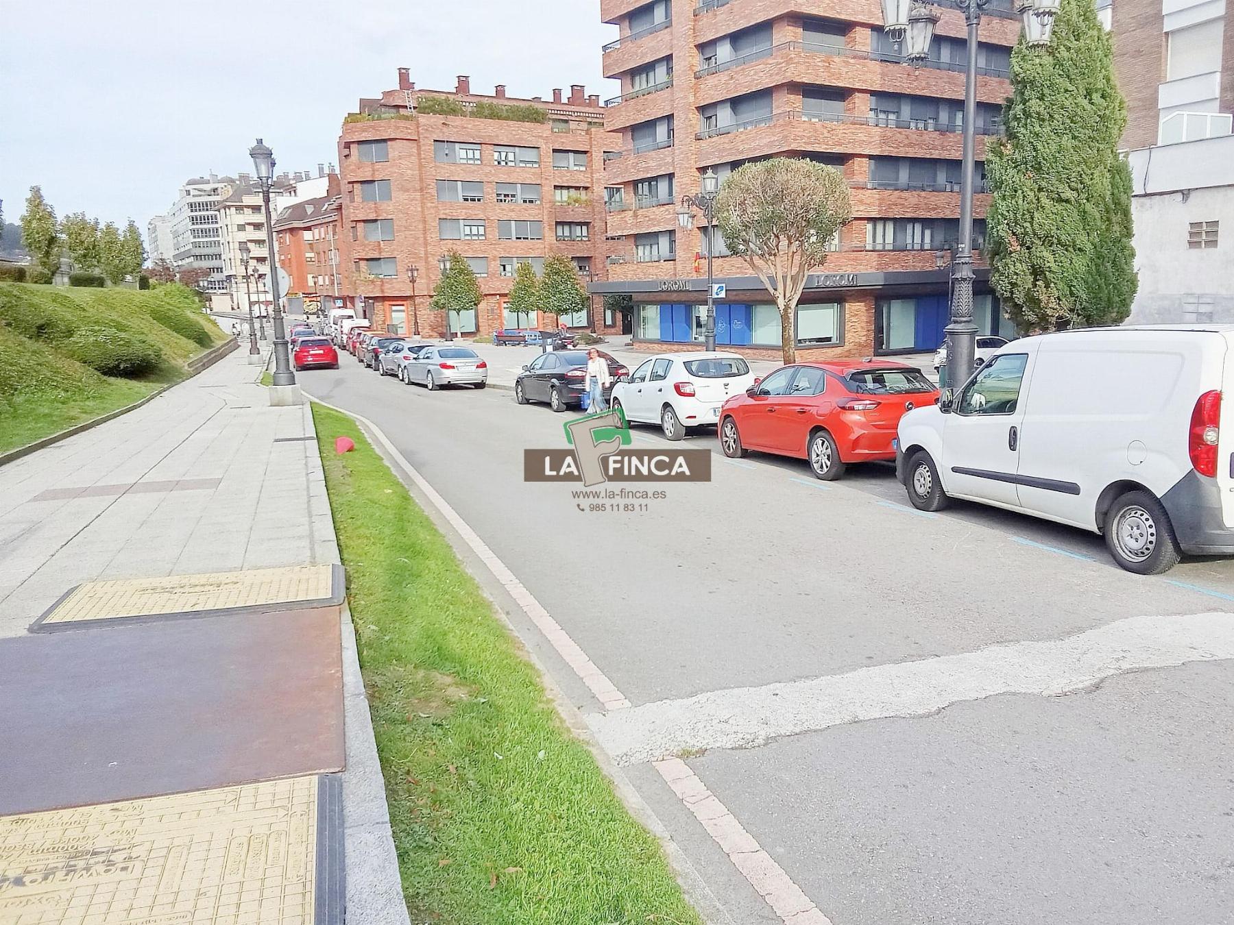 For rent of flat in Oviedo
