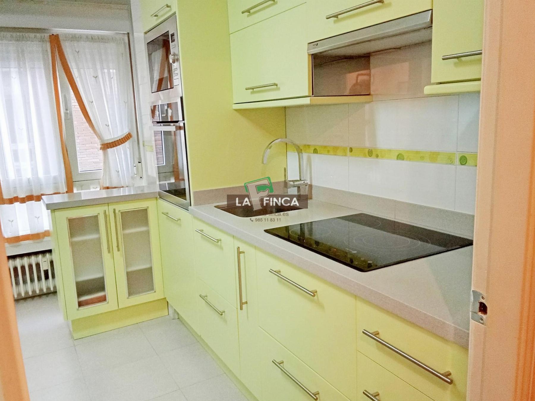For rent of flat in Oviedo