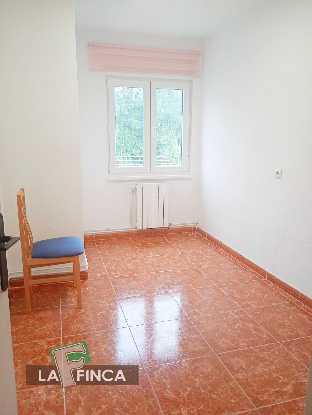 For sale of flat in Llanera