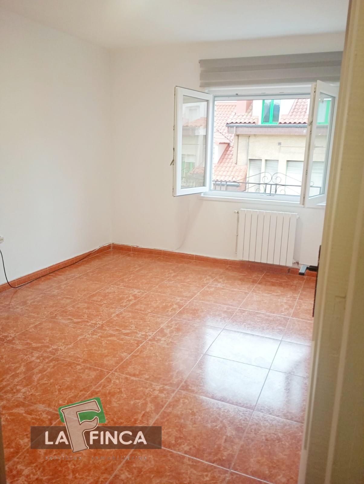 For sale of flat in Llanera
