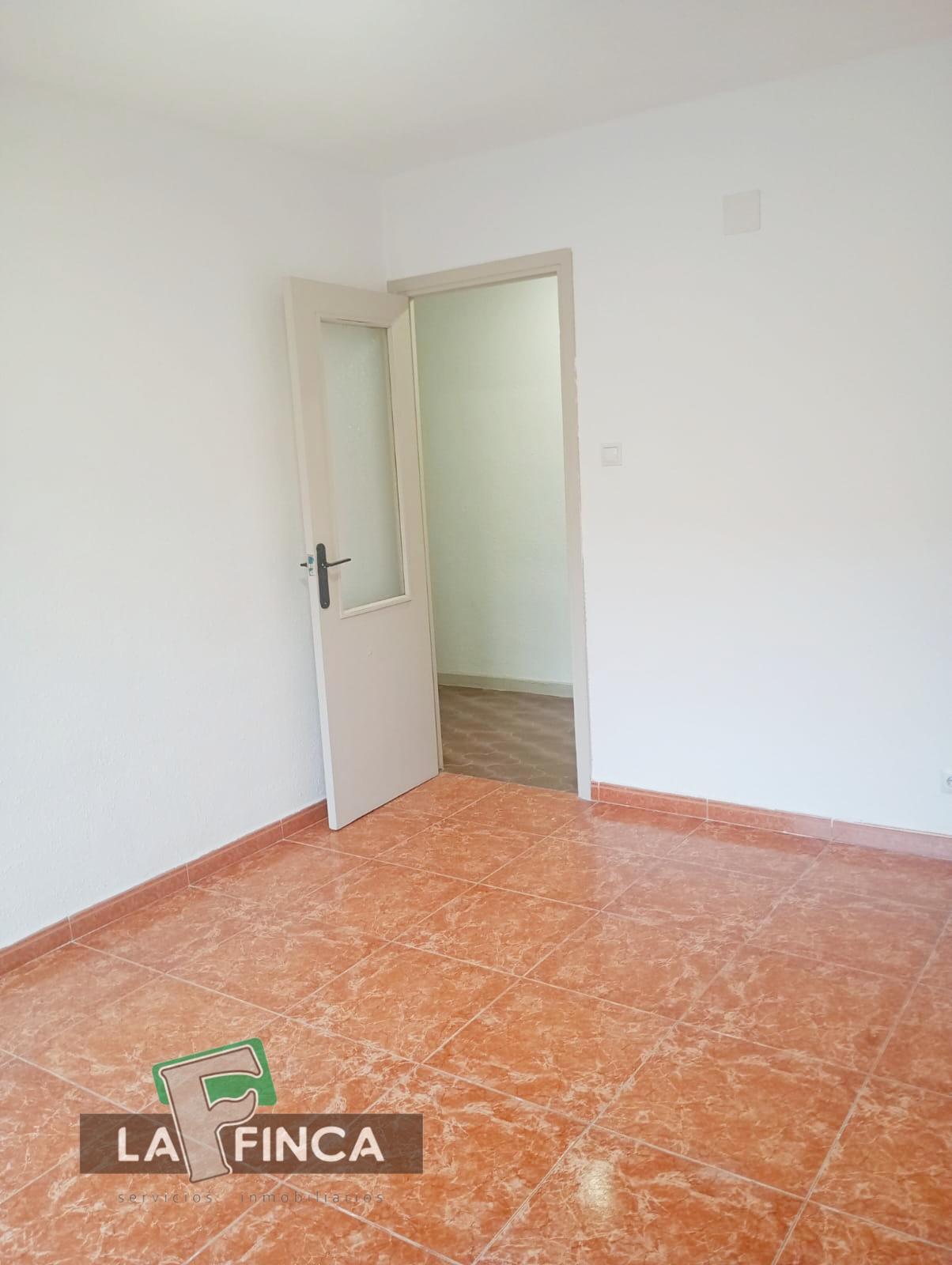 For sale of flat in Llanera