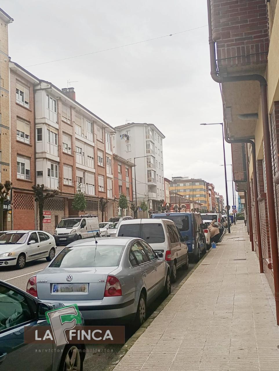 For sale of flat in Llanera