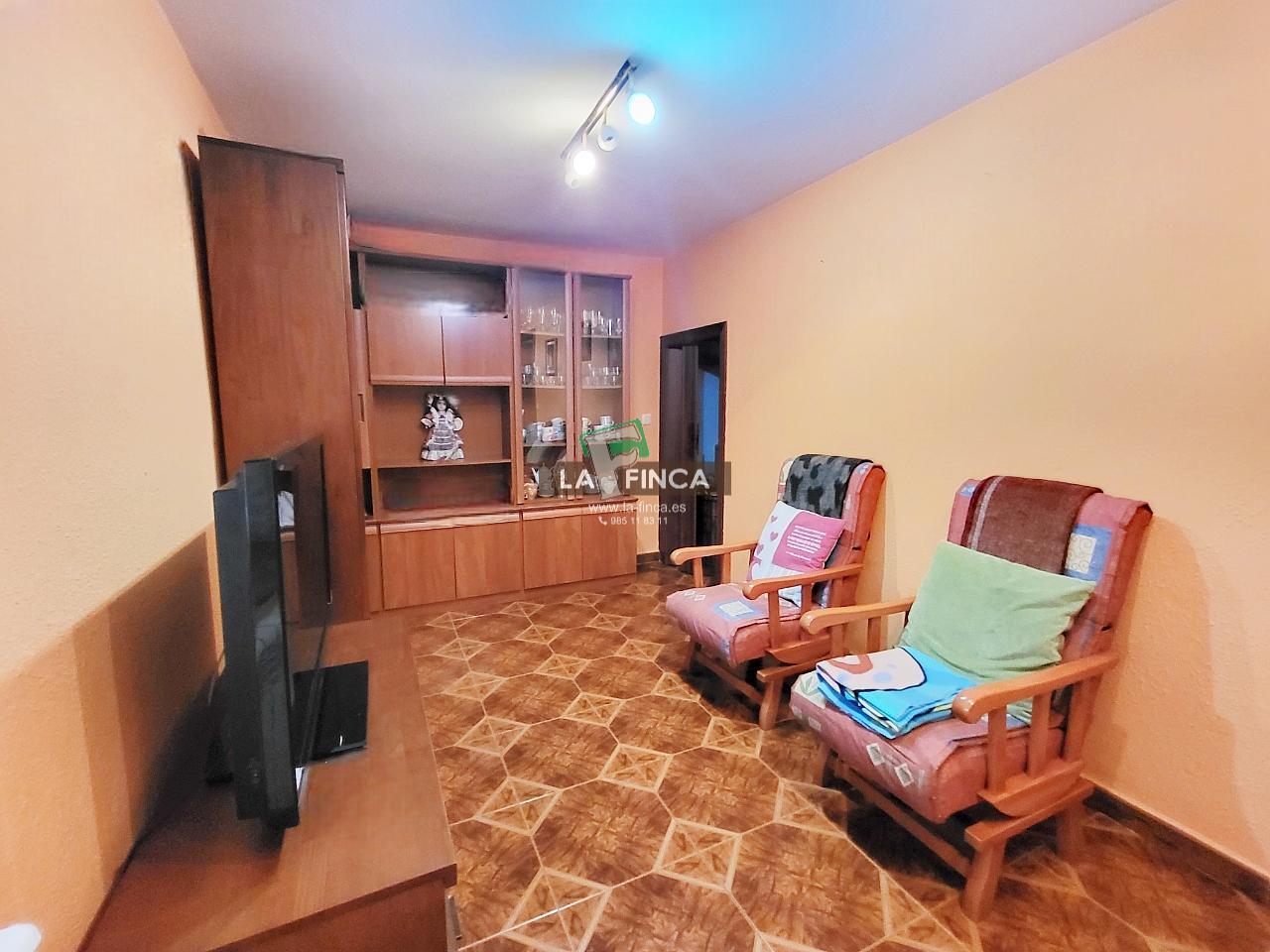 Venta de casa en Candamo