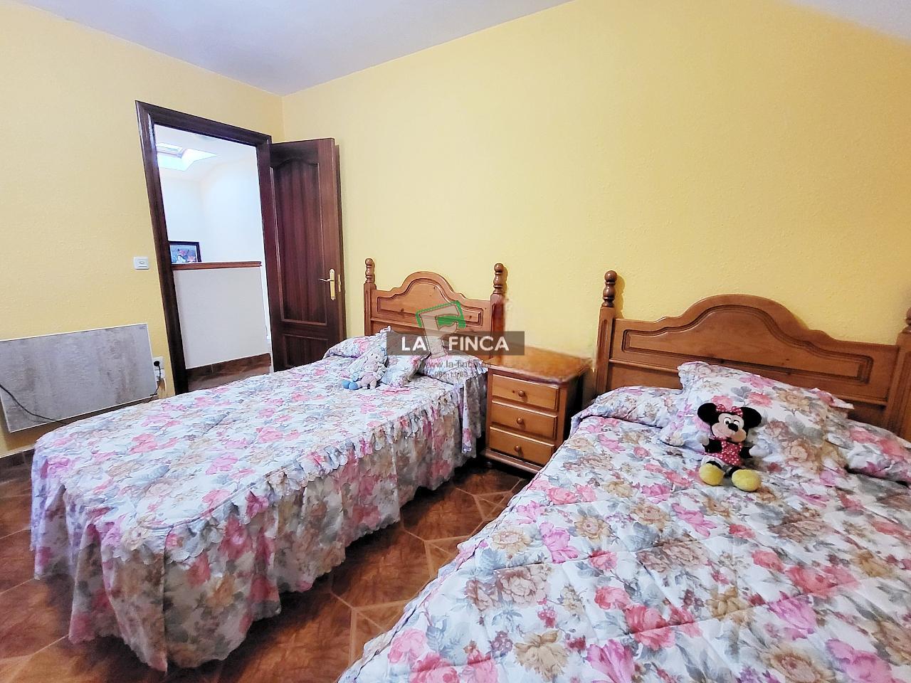 Venta de casa en Candamo