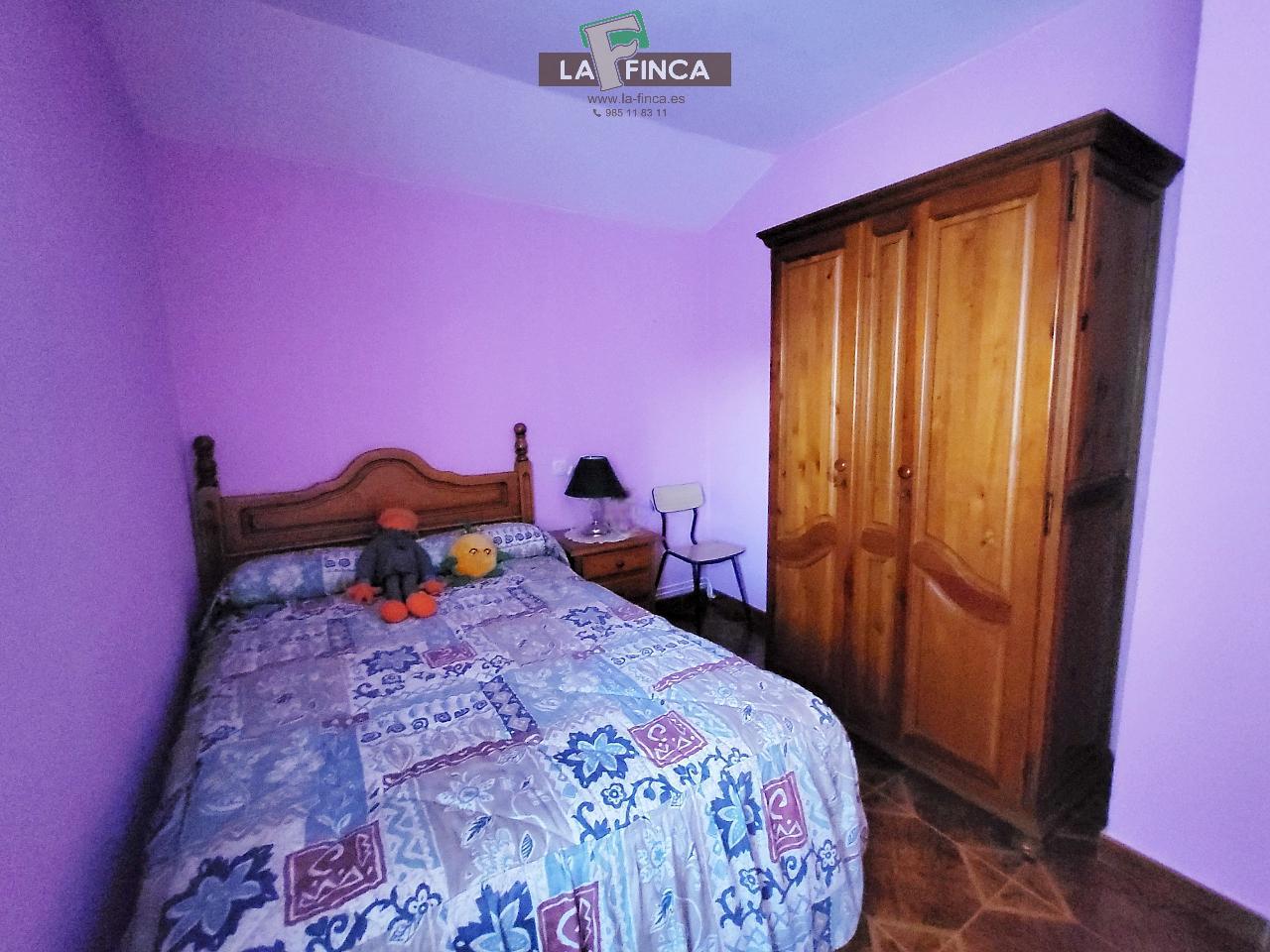 Venta de casa en Candamo