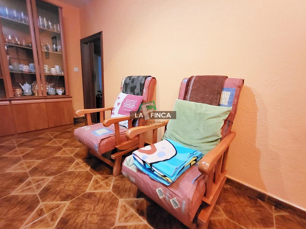 Venta de casa en Candamo