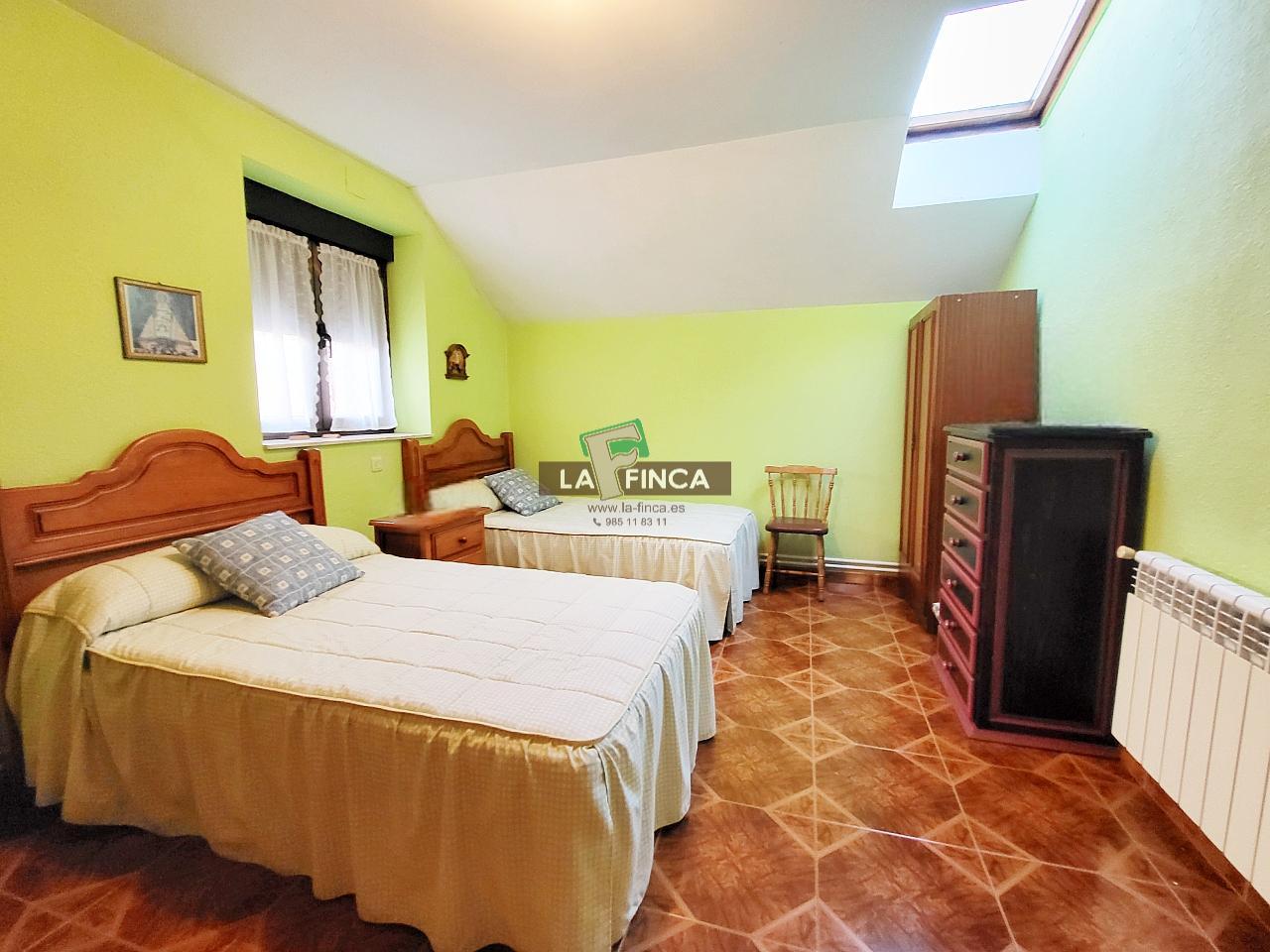 Venta de casa en Candamo