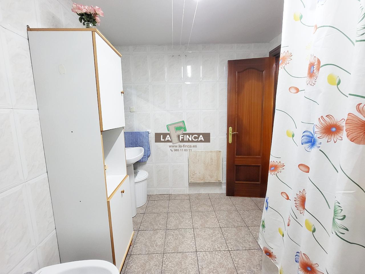 Venta de casa en Candamo