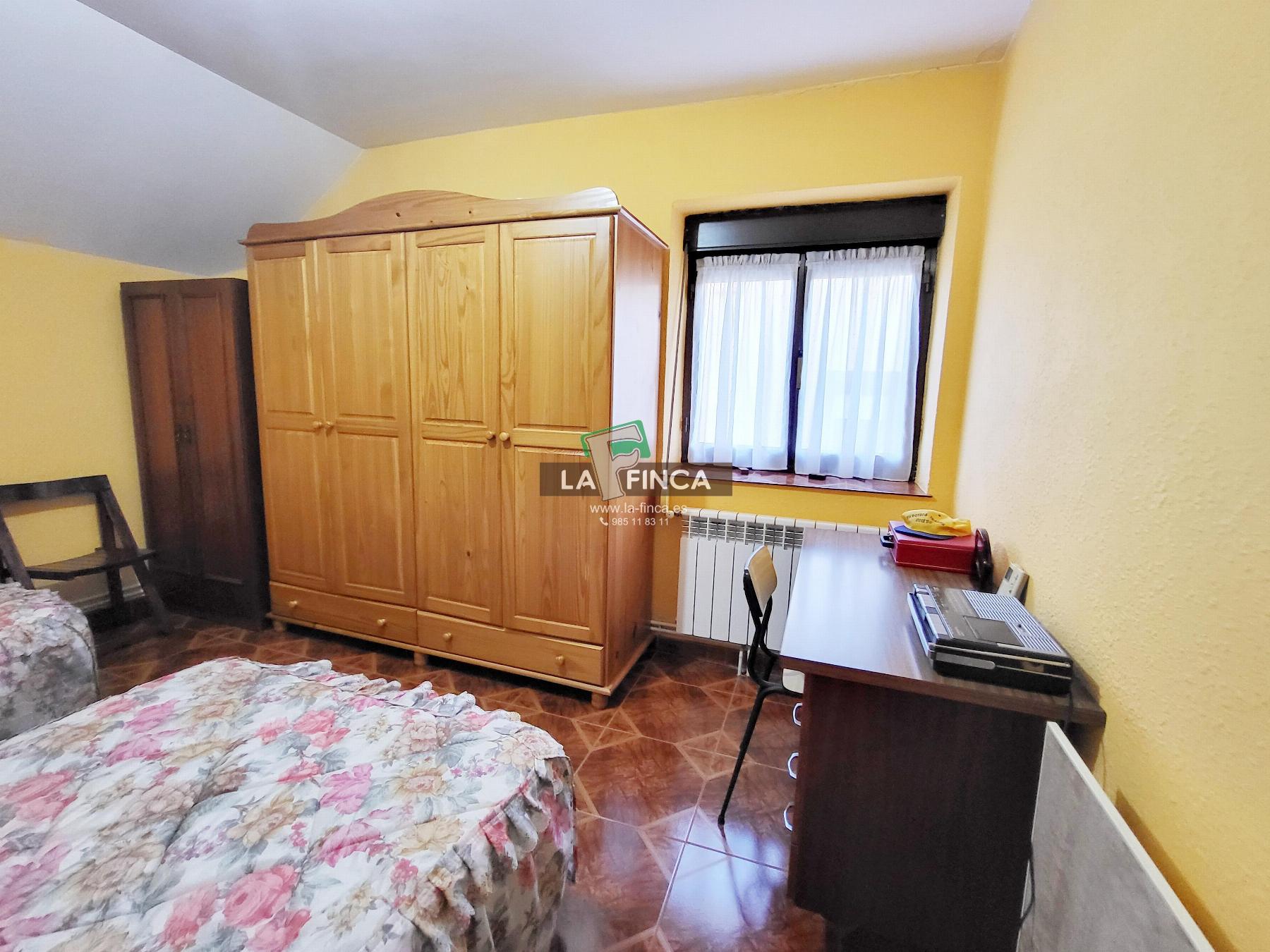 Venta de casa en Candamo