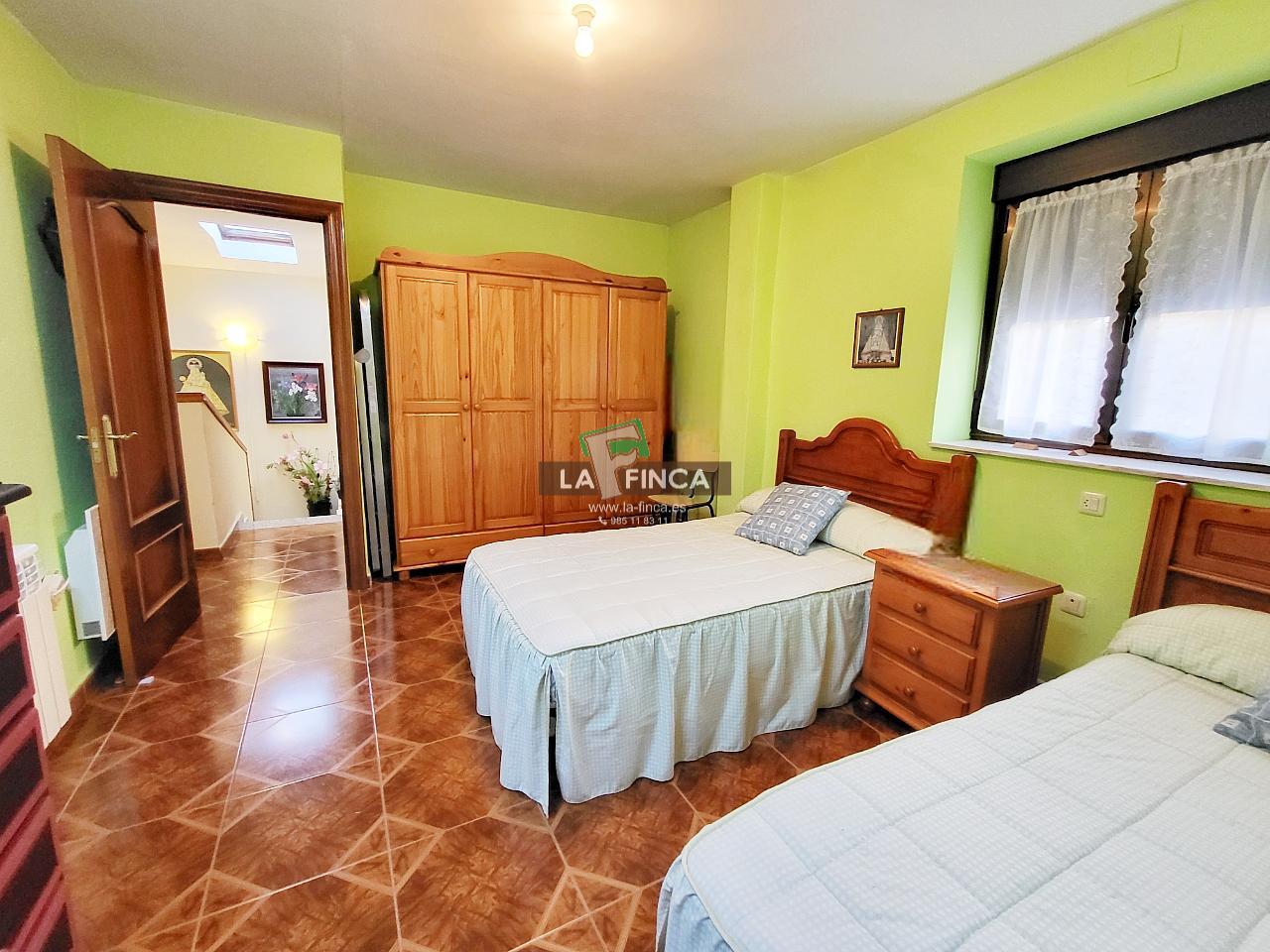 Venta de casa en Candamo