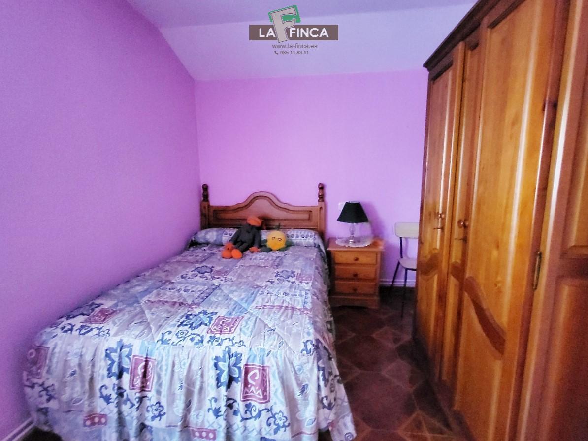 Venta de casa en Candamo