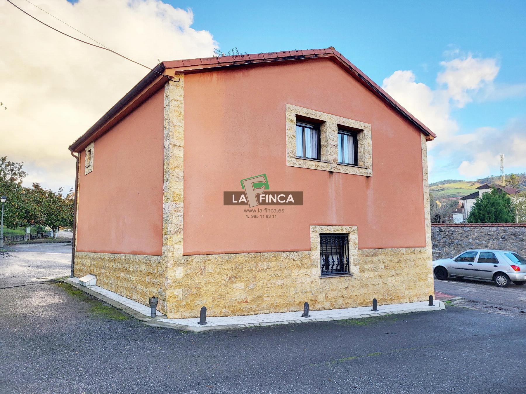 Venta de casa en Candamo