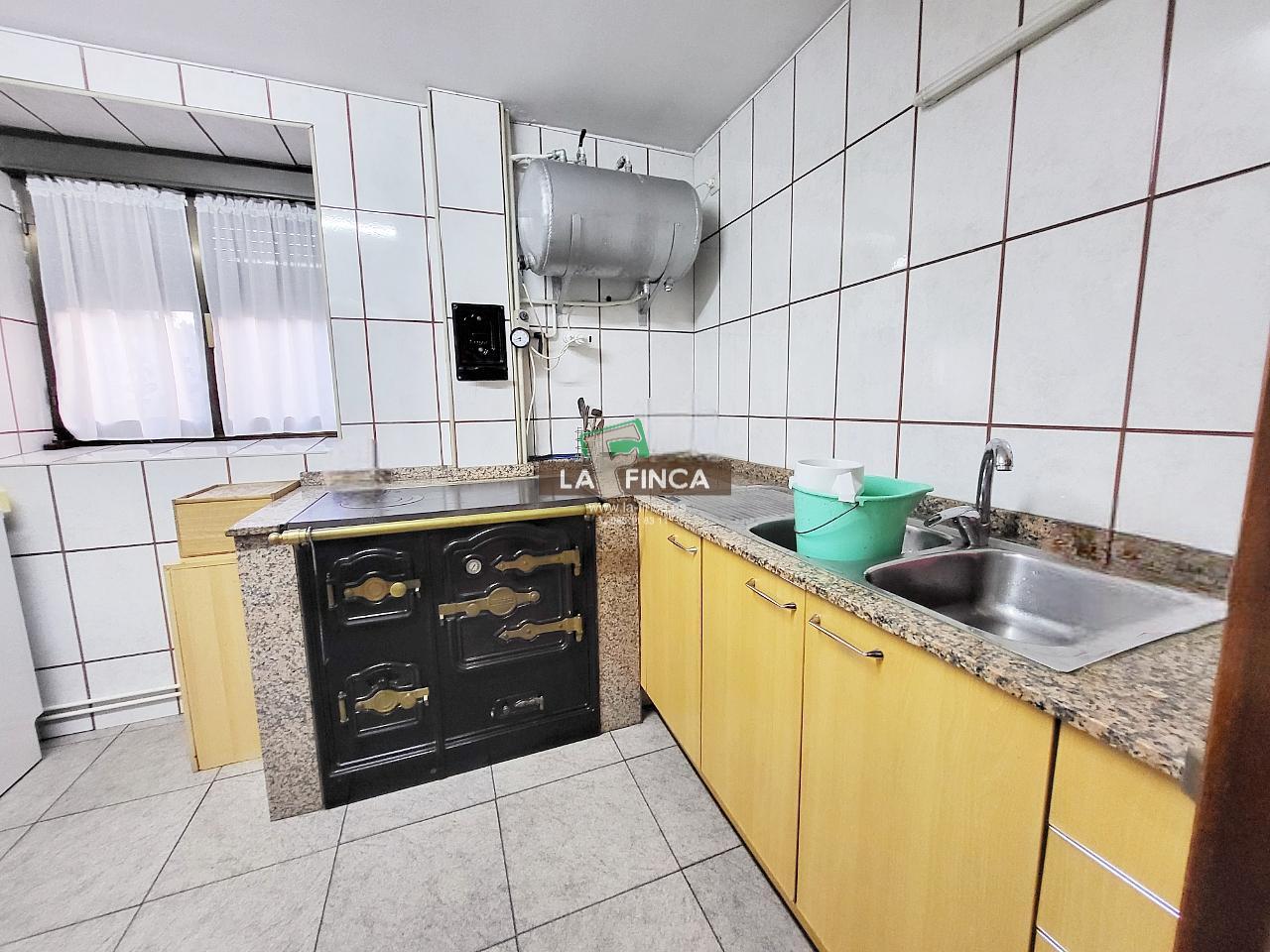 Venta de casa en Candamo