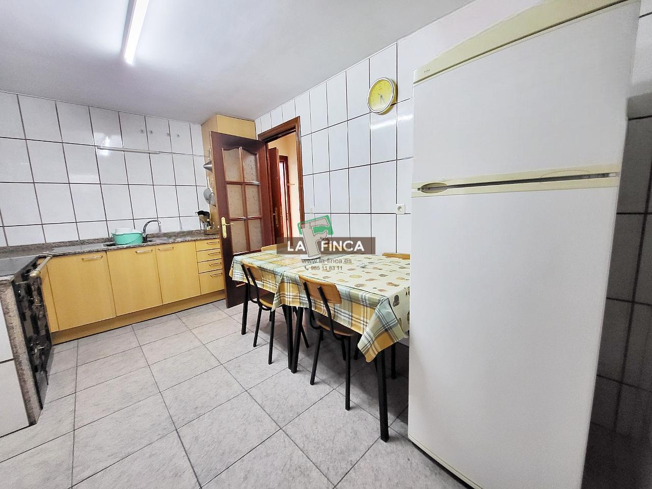 Venta de casa en Candamo