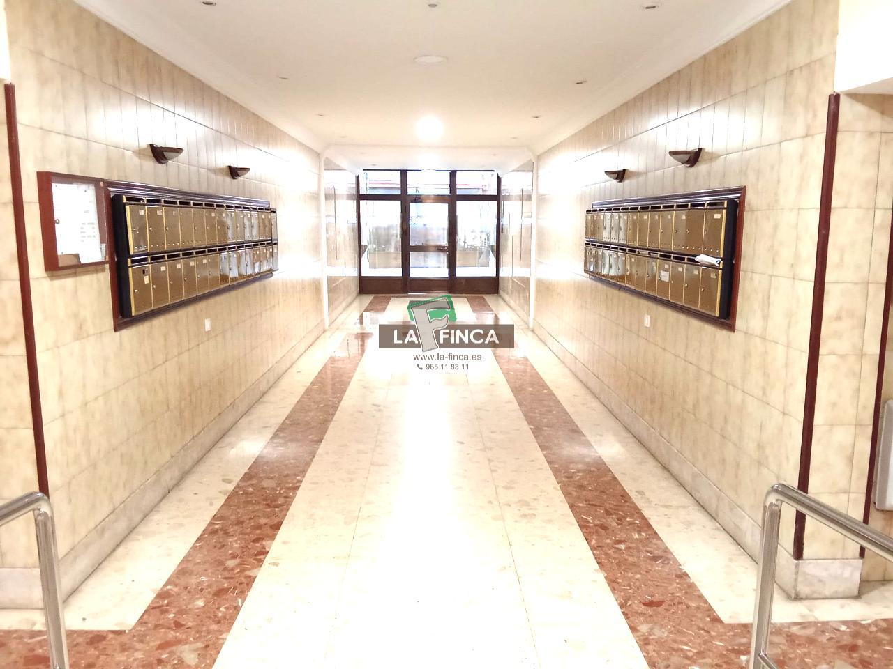 For sale of flat in Oviedo