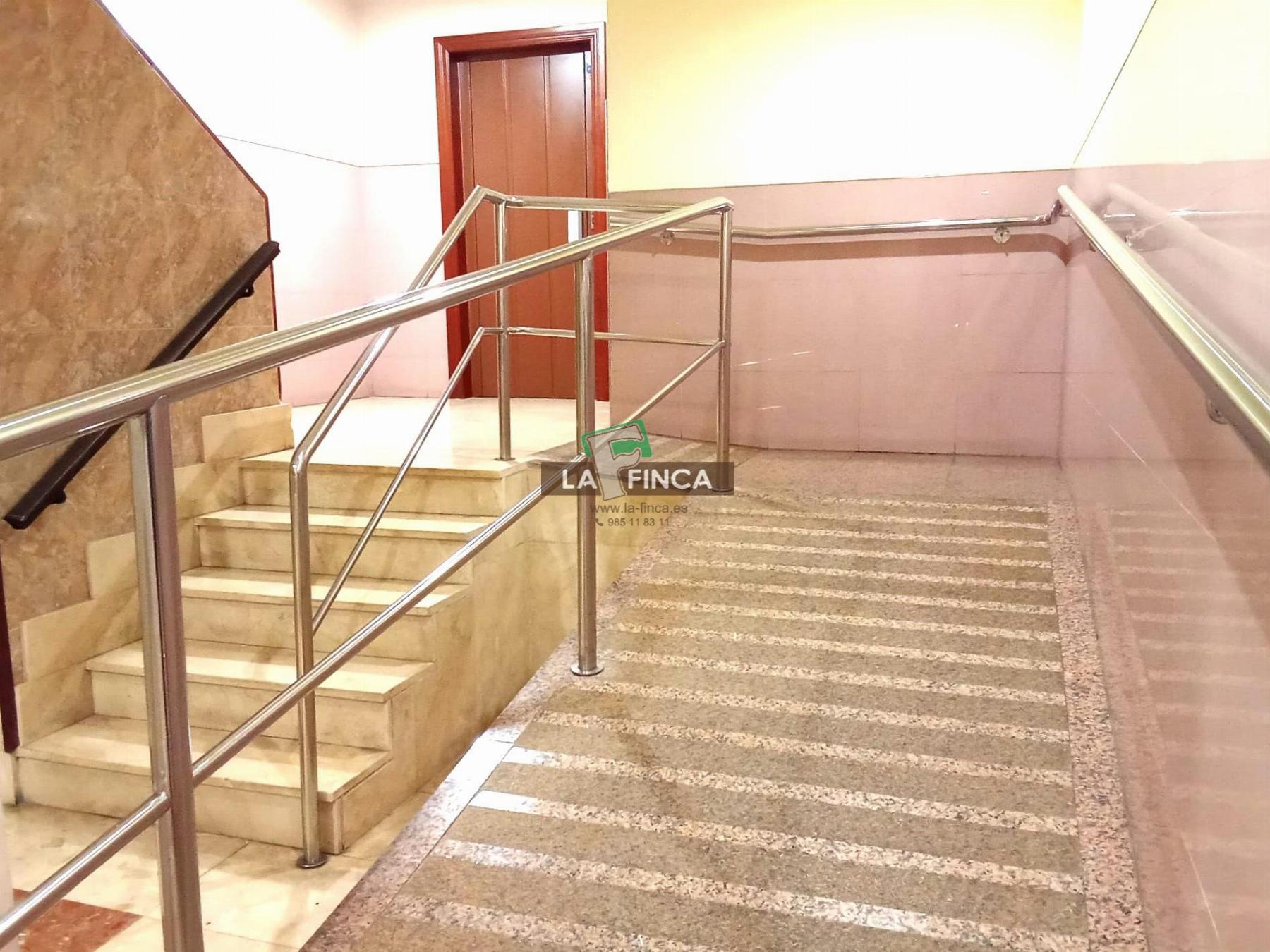 For sale of flat in Oviedo