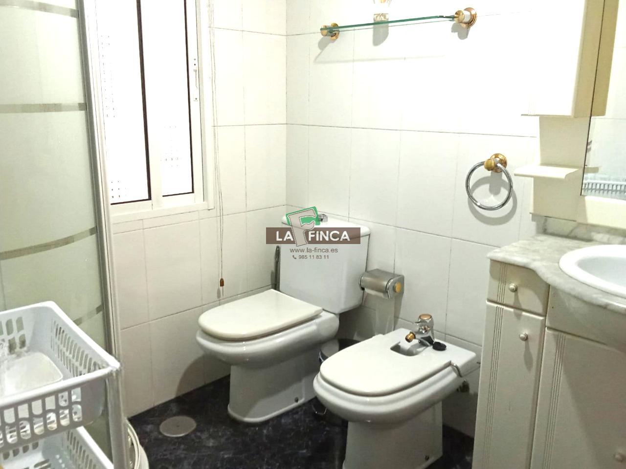 For sale of flat in Oviedo