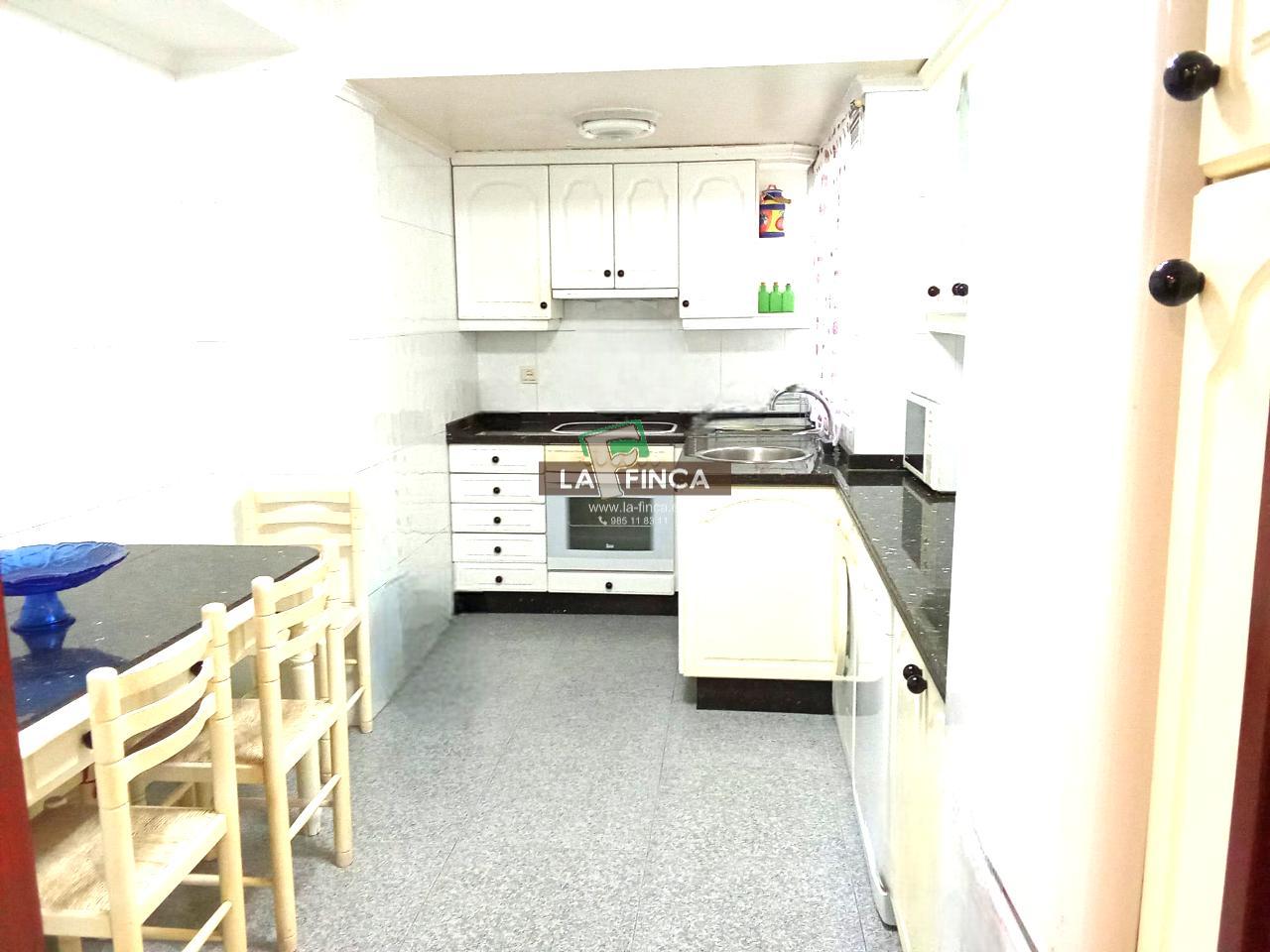 For sale of flat in Oviedo