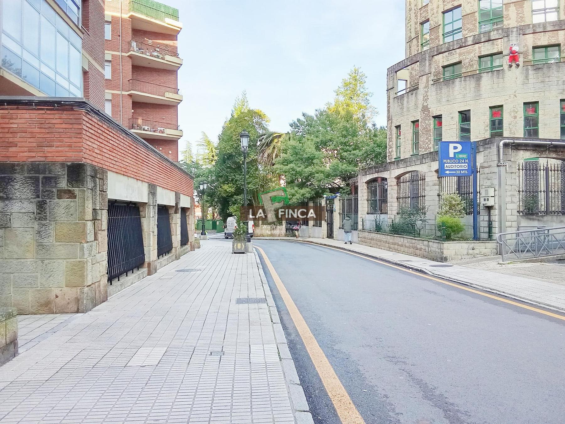 For sale of flat in Oviedo