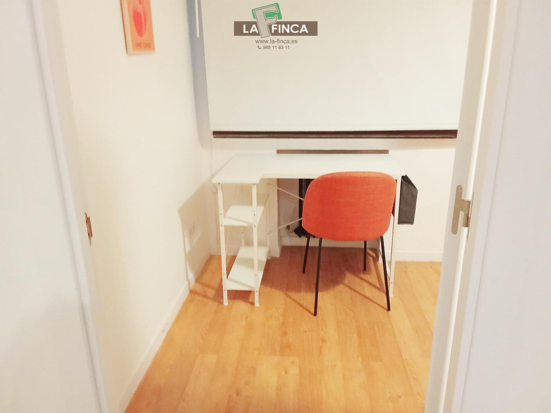 For sale of flat in Oviedo