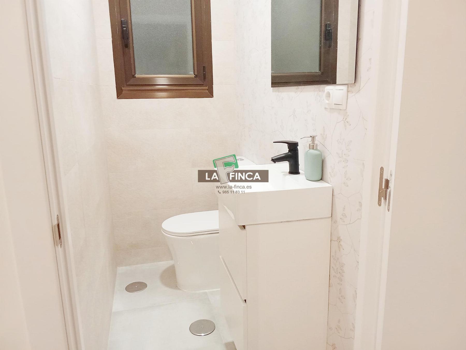 For sale of flat in Oviedo