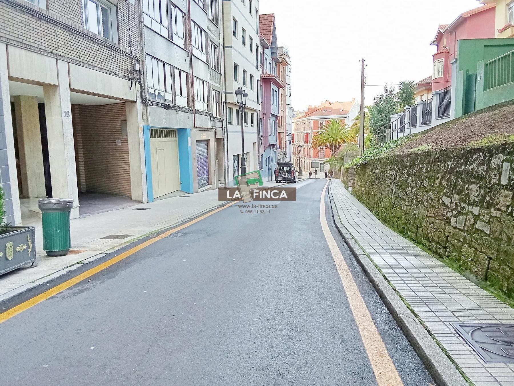 For sale of flat in Oviedo