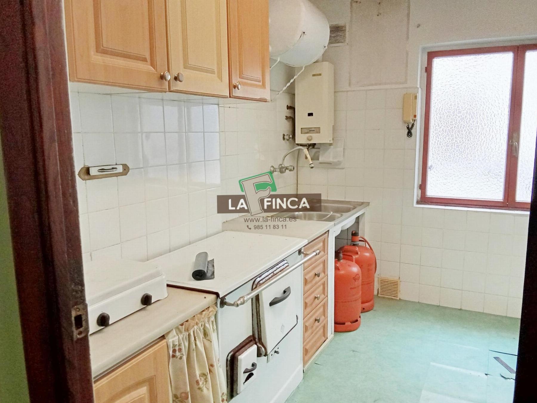 For sale of flat in Oviedo