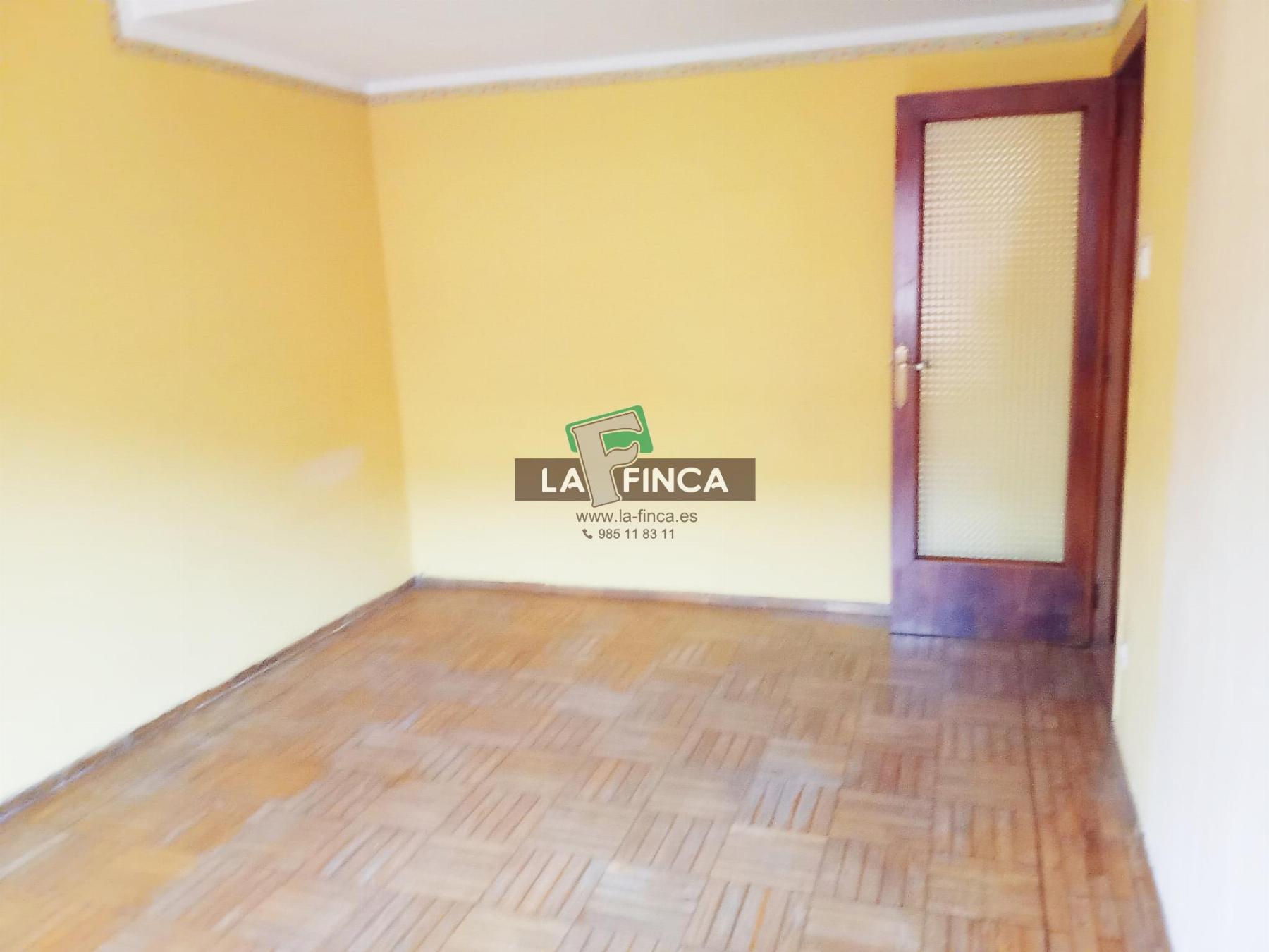 For sale of flat in Oviedo