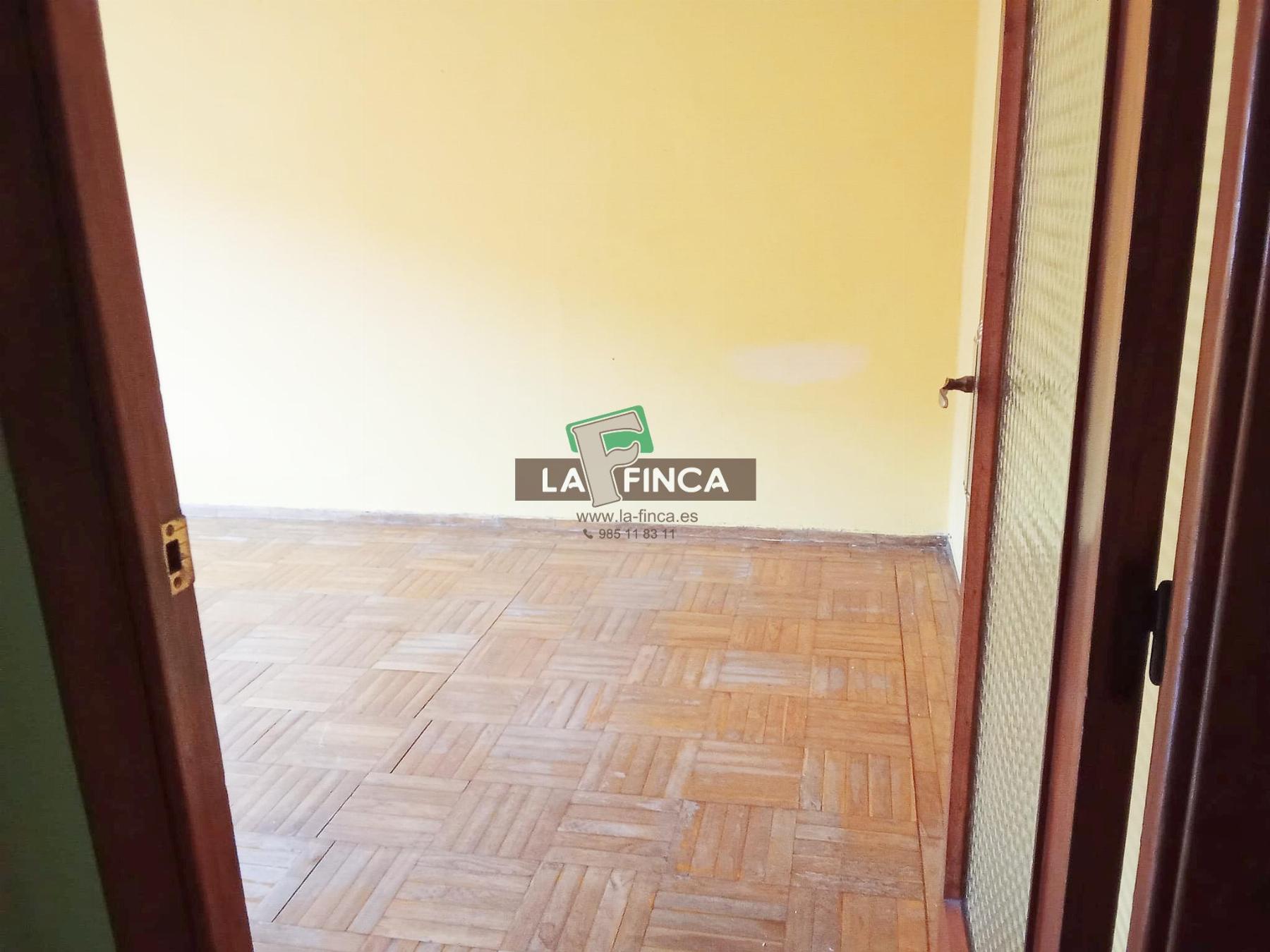 For sale of flat in Oviedo