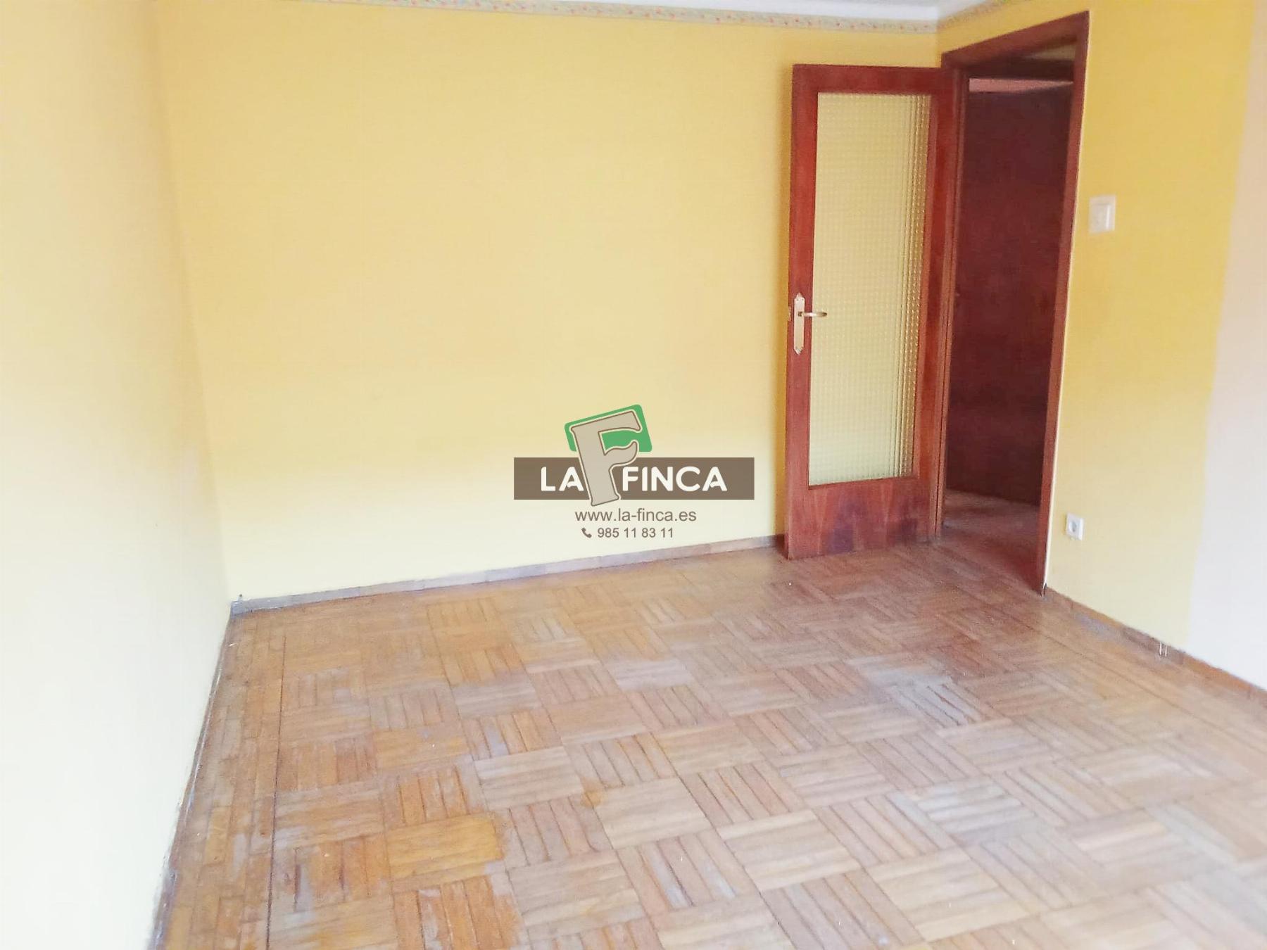 For sale of flat in Oviedo