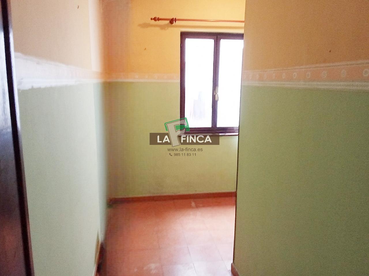 For sale of flat in Oviedo