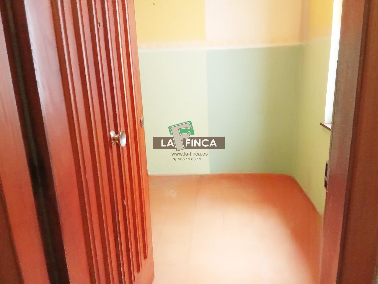 For sale of flat in Oviedo