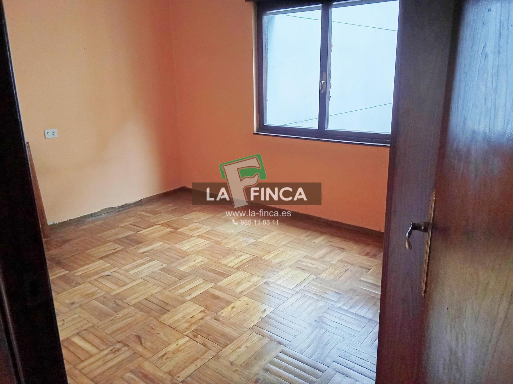 For sale of flat in Oviedo